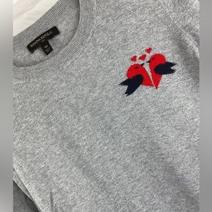 Banana Republic Bird Heart sweater Women’s XS crew neck long sleeves.